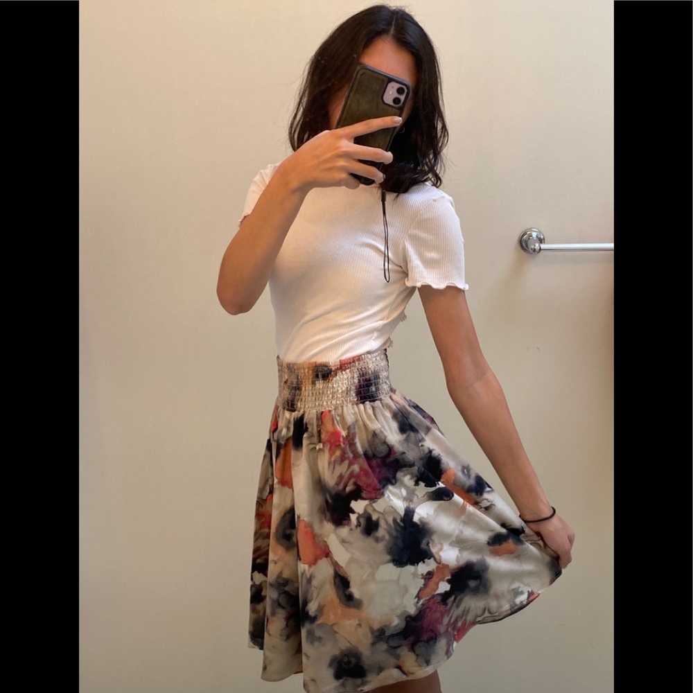 Abstract florally skirt